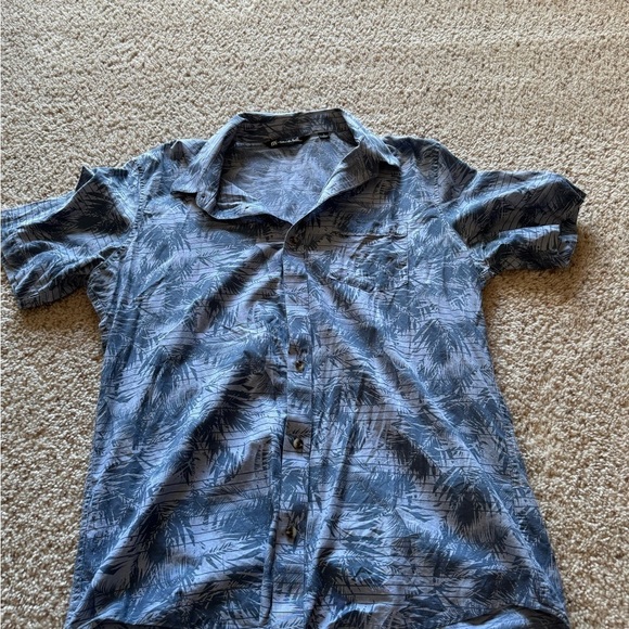 Travis Mathew Top Down Button Up Short Sleeve Shirt size Large - Picture 2 of 4
